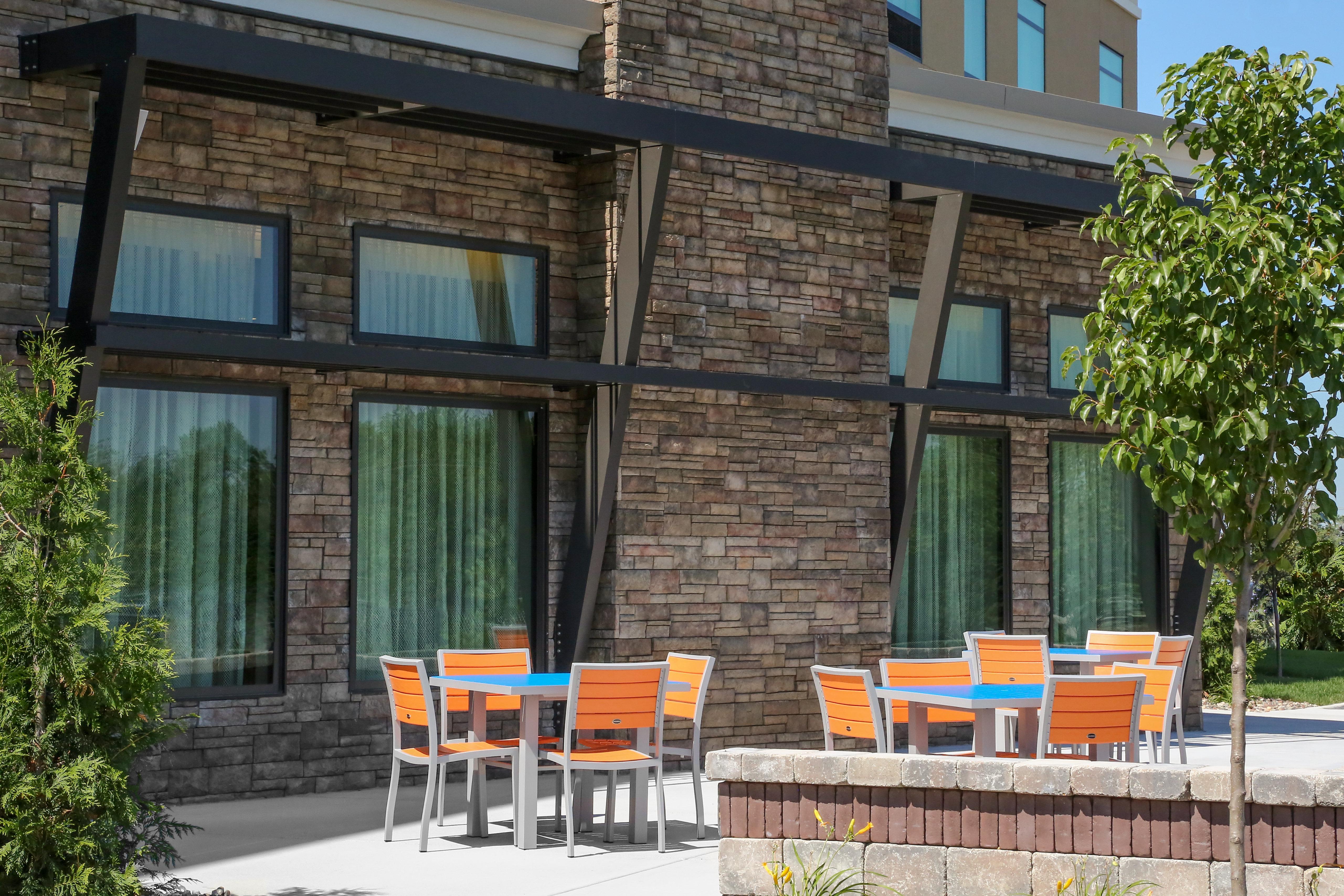 Holiday Inn Express Moline - Quad Cities Area By Ihg Exterior photo