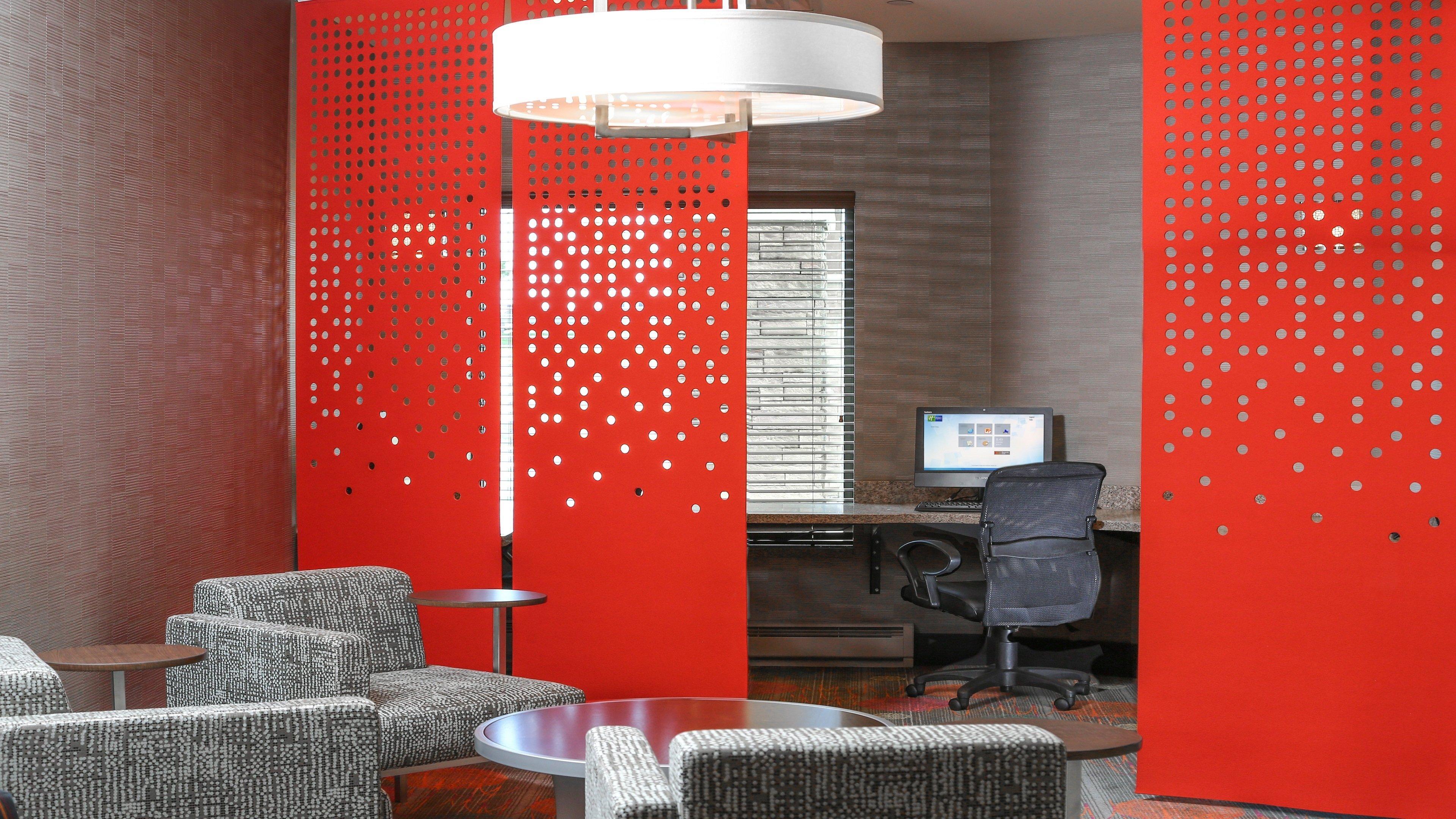 Holiday Inn Express Moline - Quad Cities Area By Ihg Exterior photo