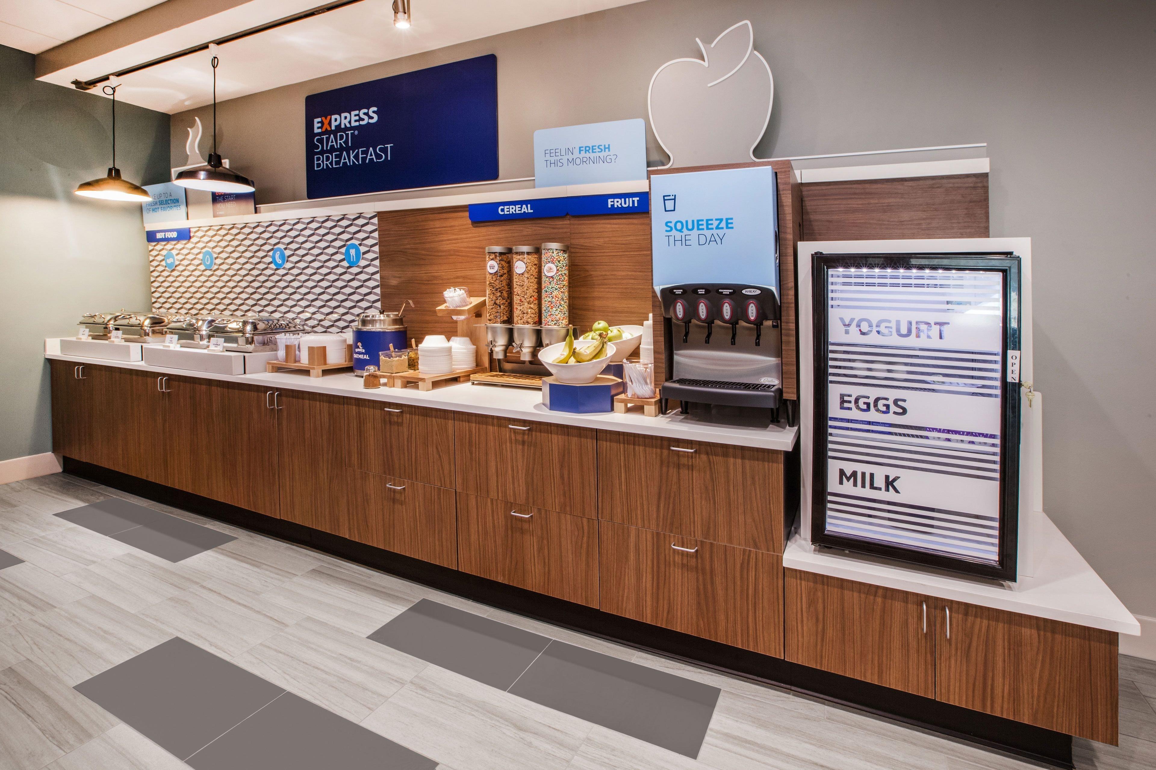 Holiday Inn Express Moline - Quad Cities Area By Ihg Exterior photo
