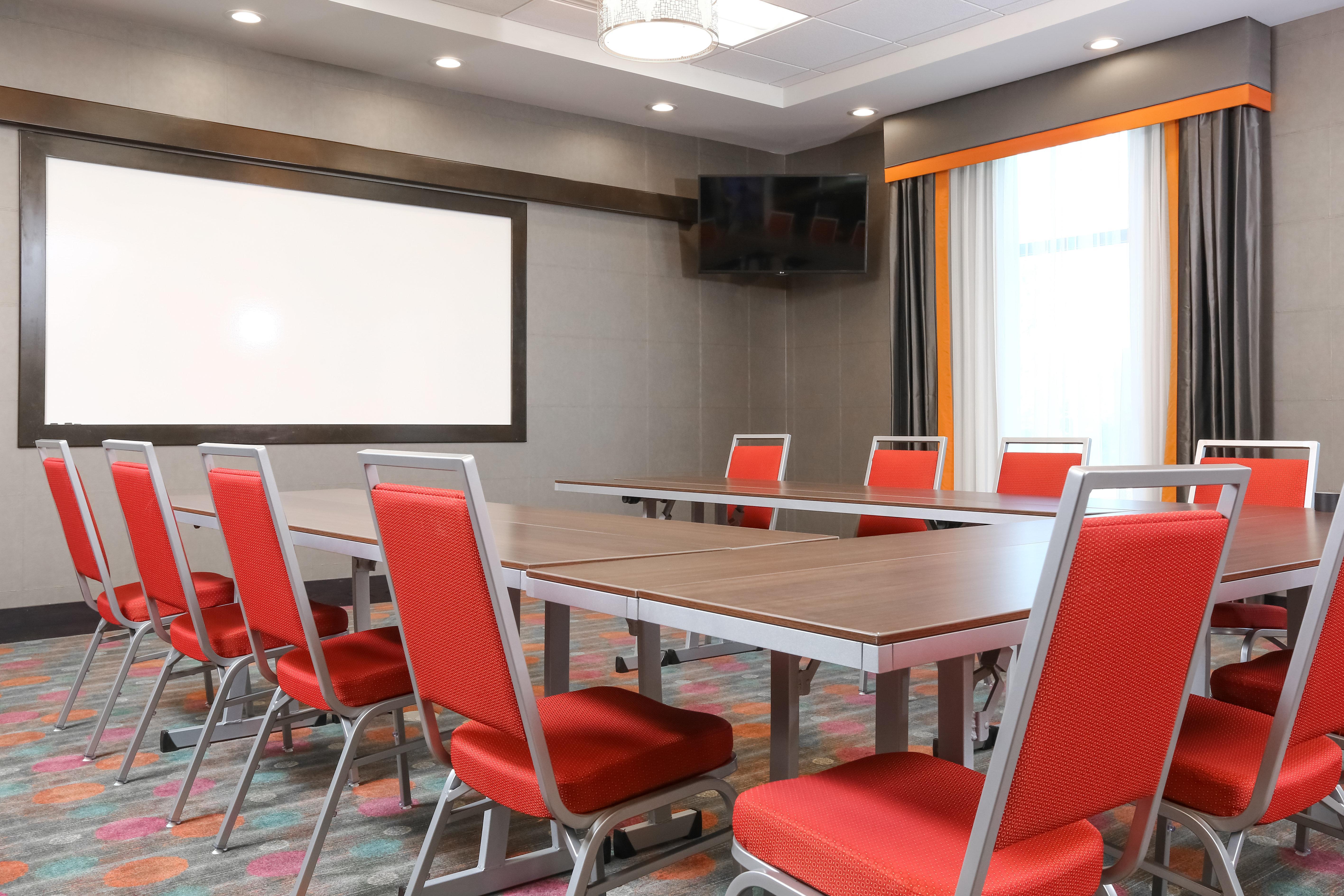 Holiday Inn Express Moline - Quad Cities Area By Ihg Exterior photo